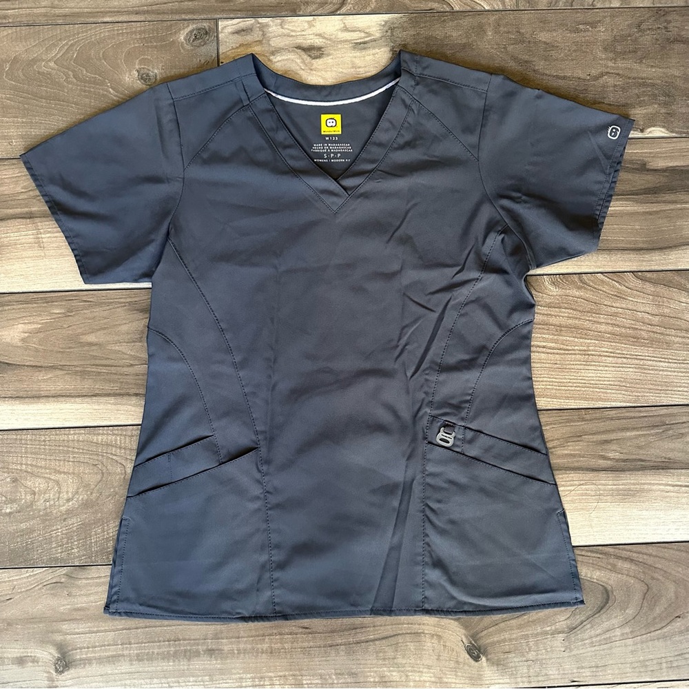 WonderWink Grey Srub Top Size Small